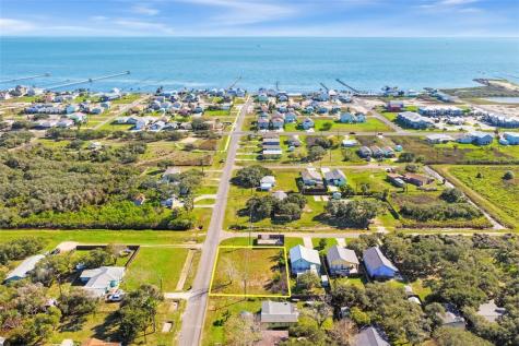 519 E 1st Street Rockport TX 78382