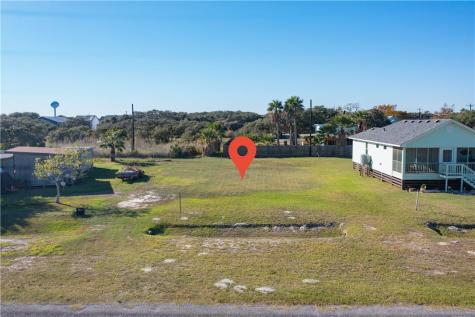 1511 S Pearl Street Rockport TX 78382