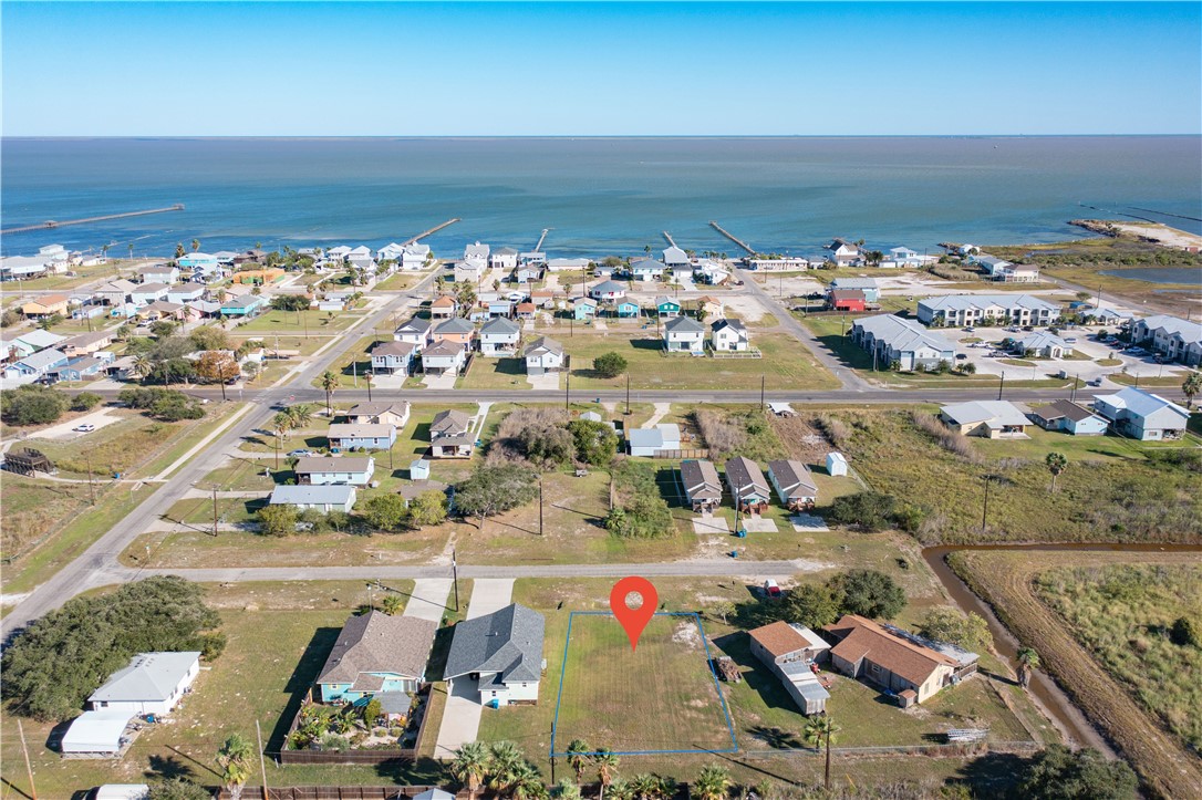 1511 S Pearl Street Rockport TX 78382