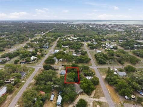 707-709 N Terry Street Rockport TX 78382