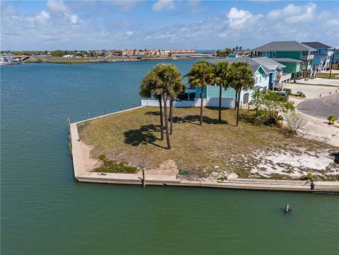 37 Riviera Drive Rockport TX 78382