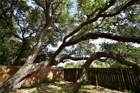 304 Traylor Avenue Rockport TX 78382