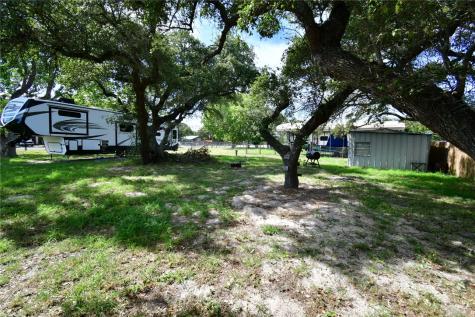 304 Traylor Avenue Rockport TX 78382
