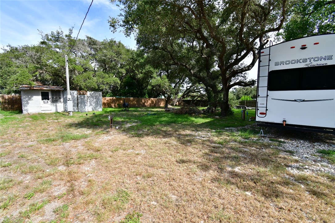 304 Traylor Avenue Rockport TX 78382