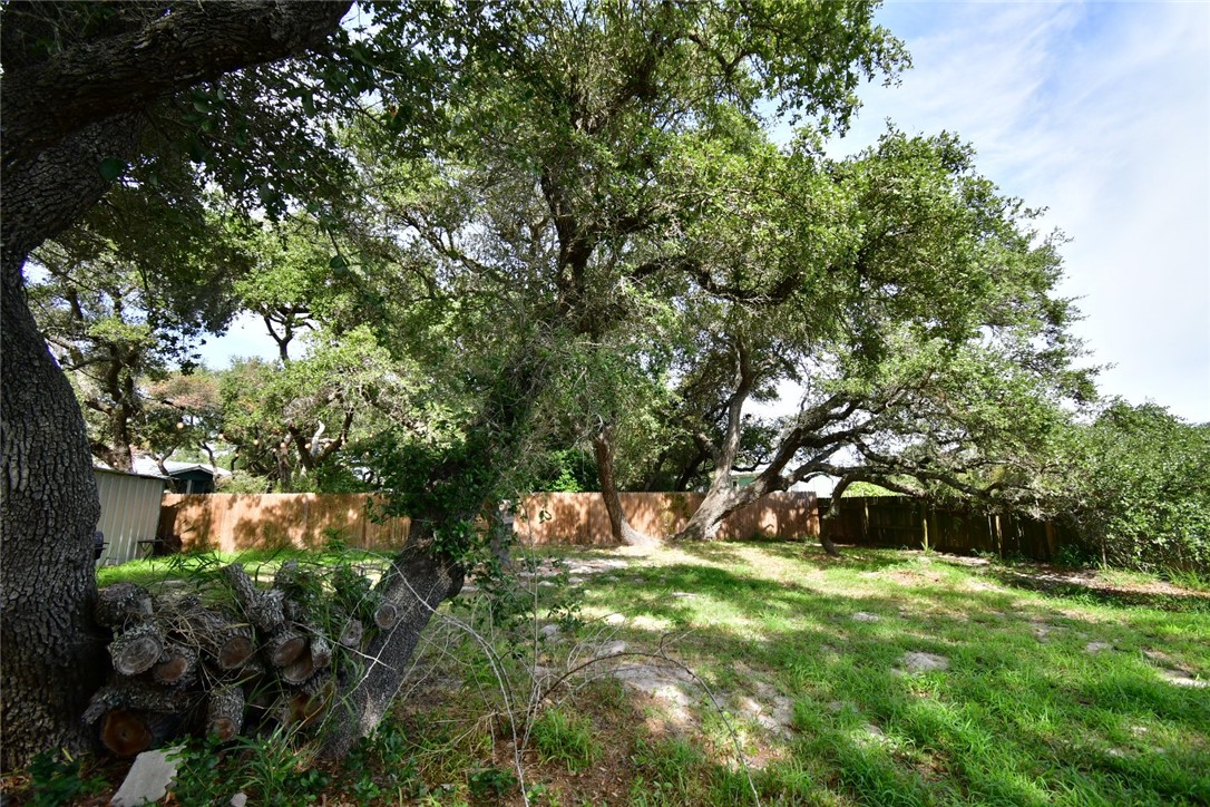 304 Traylor Avenue Rockport TX 78382