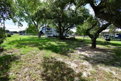 304 Traylor Avenue Rockport TX 78382