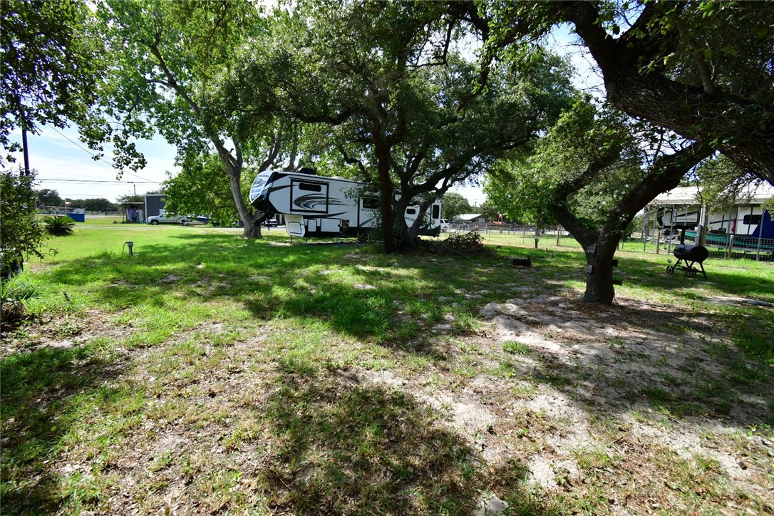 304 Traylor Avenue Rockport TX 78382