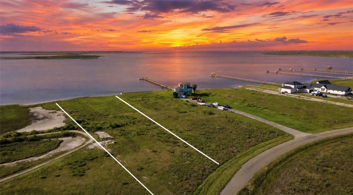 103 Dockside Drive Rockport TX 78382
