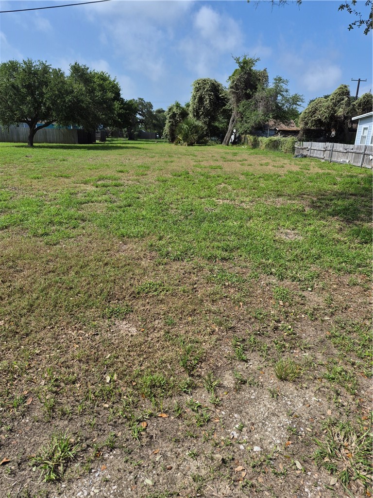407, 405 E Concho Street Rockport TX 78382