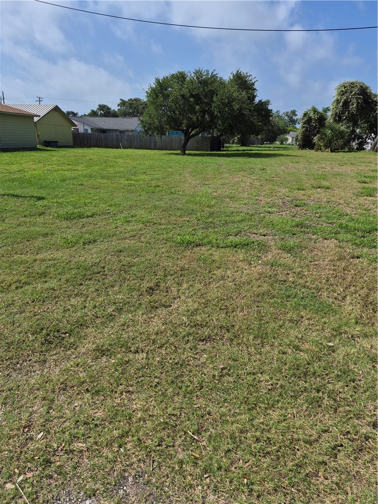 407, 405 E Concho Street Rockport TX 78382