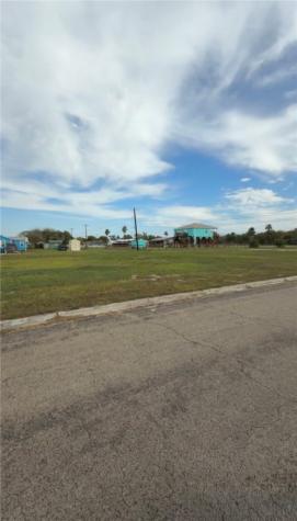 260 E Deberry Avenue Aransas Pass TX 78336