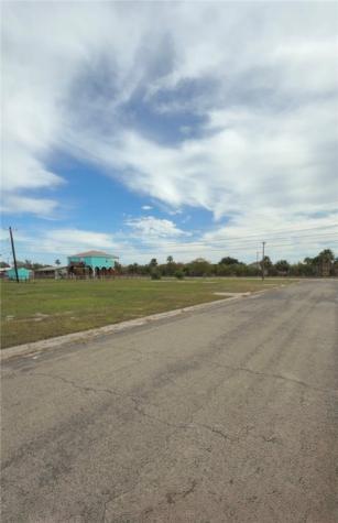 260 E Deberry Avenue Aransas Pass TX 78336
