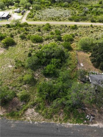 106 & 108 Navaho Sandia TX 78383