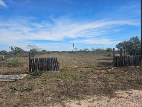 18 County Road 1431 Alice TX 78332