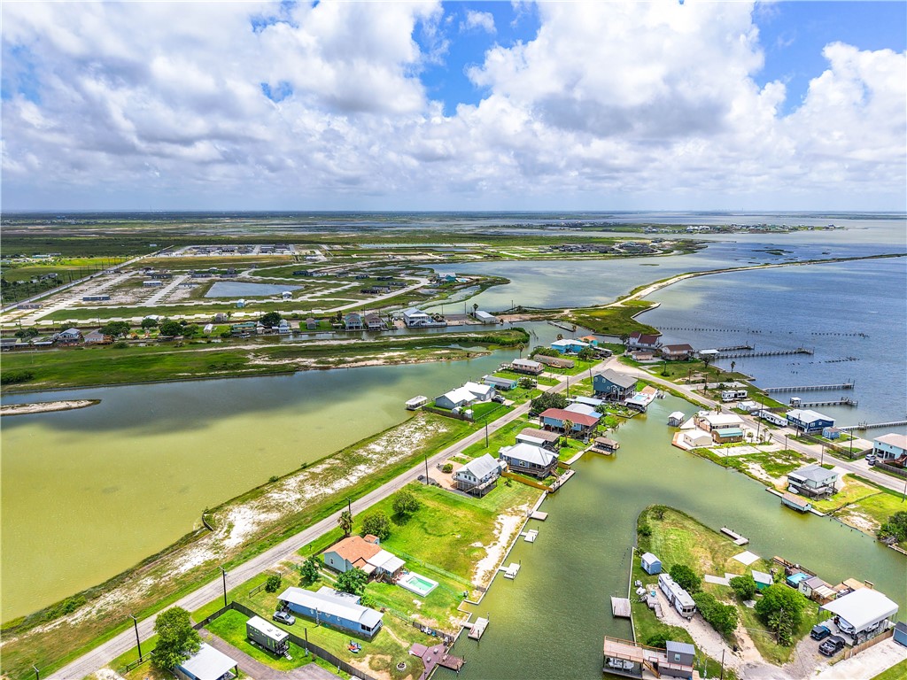 525 Copano Cove Rockport TX 78382