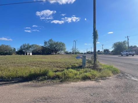 501 S Smith Avenue Hebbronville TX 78361