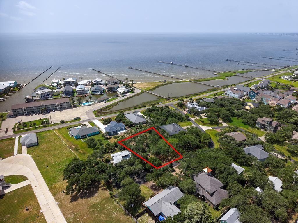 9 Bahama Street Rockport TX 78382