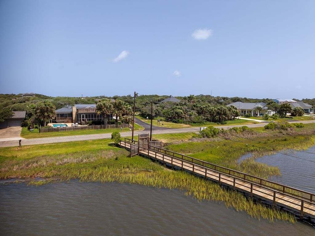 9 Bahama Street Rockport TX 78382
