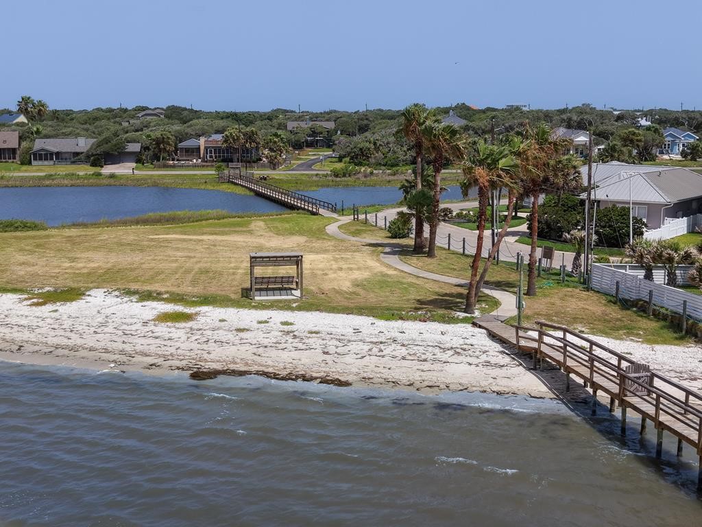 9 Bahama Street Rockport TX 78382