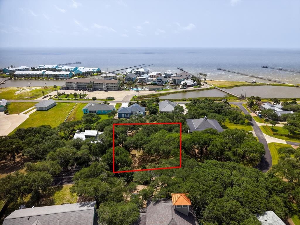 9 Bahama Street Rockport TX 78382