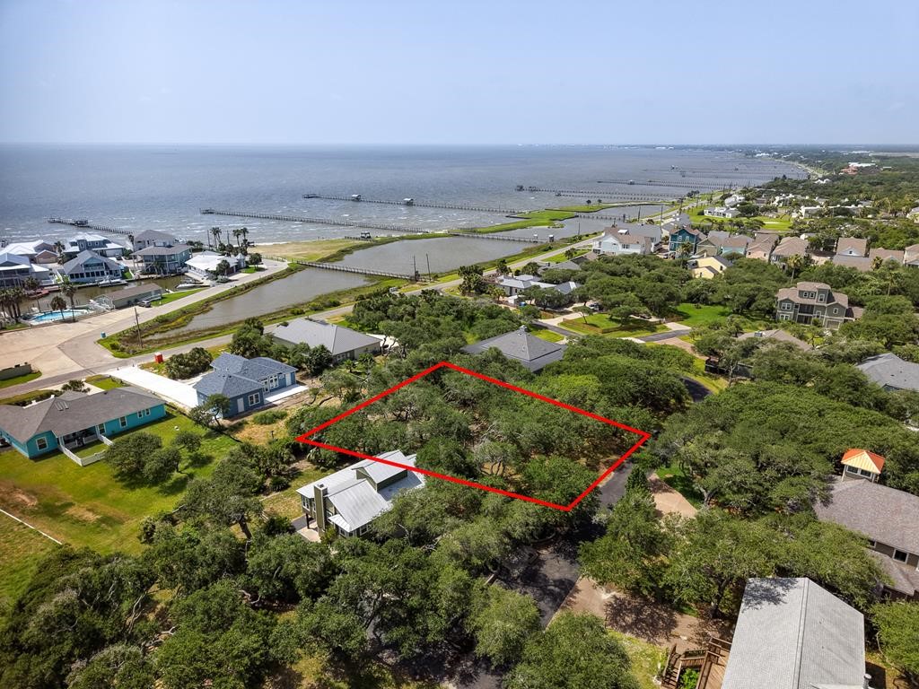 9 Bahama Street Rockport TX 78382