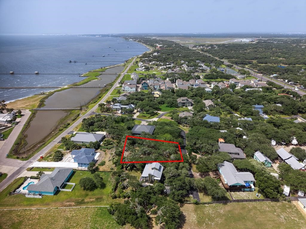 9 Bahama Street Rockport TX 78382