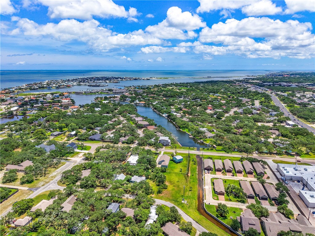 210 Timber Lane Rockport TX 78382