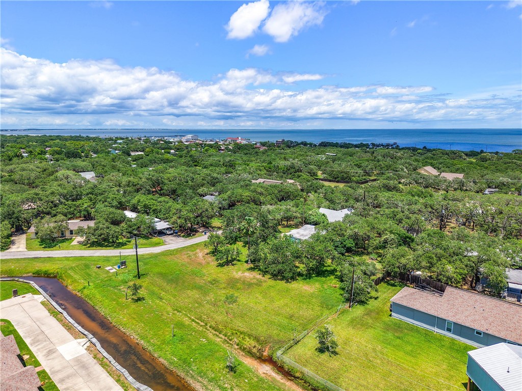 210 Timber Lane Rockport TX 78382