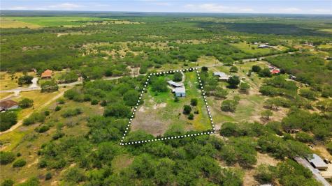 531 County Road 231 Orange Grove TX 78372