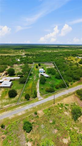 531 County Road 231 Orange Grove TX 78372