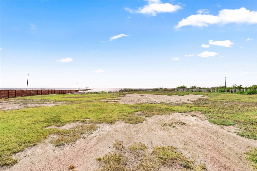 2217 Laguna Shores Corpus Christi TX 78418