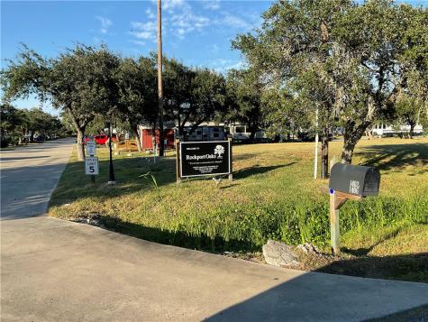 1406 W Corpus Christi Street 18 Rockport TX 78382