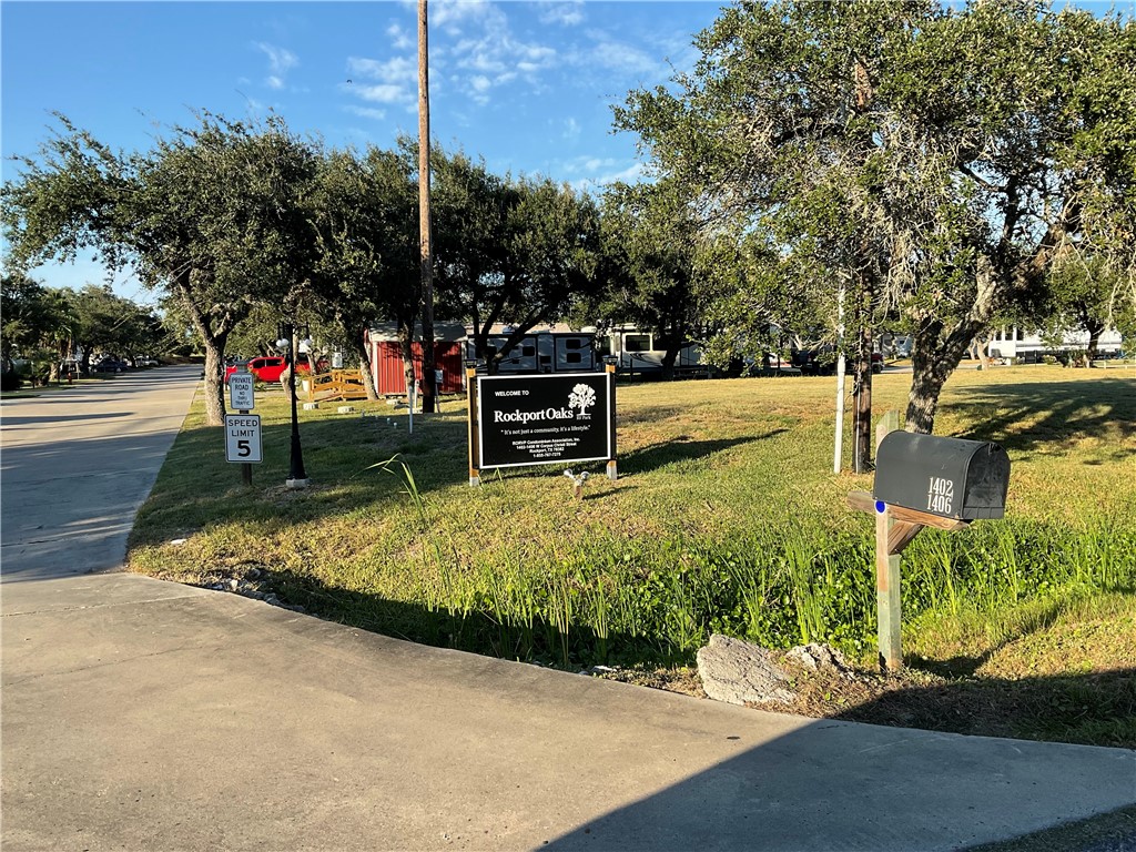 1406 W Corpus Christi Street 18 Rockport TX 78382