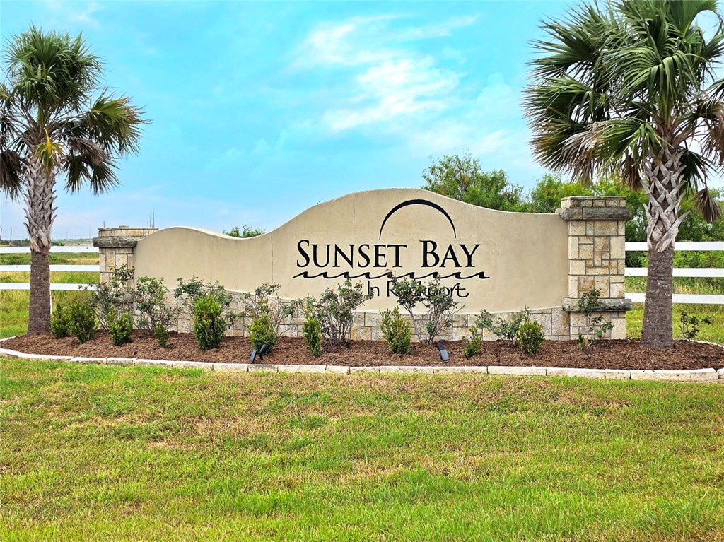 113 Sunrise Drive Rockport TX 78382