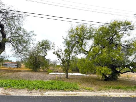 1218 E Lee Avenue Kingsville TX 78363