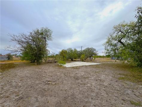 1218 E Lee Avenue Kingsville TX 78363