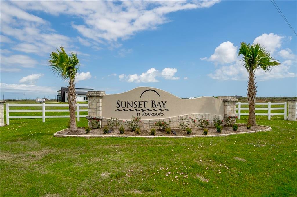 125 Duckhaven Drive Rockport TX 78382