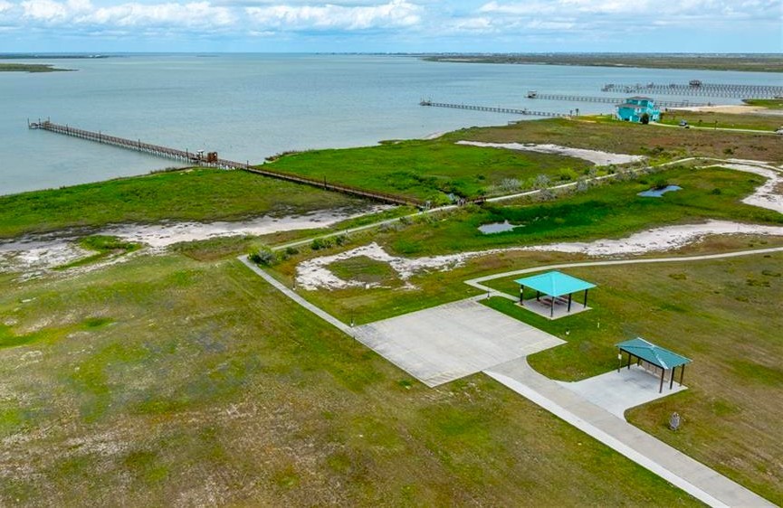 125 Duckhaven Drive Rockport TX 78382