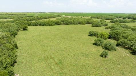 000 Gin Road Bayside TX 78340