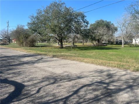 9561 County Road 509 Mathis TX 78368