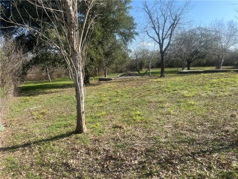 9561 County Road 509 Mathis TX 78368