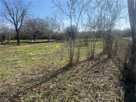9561 County Road 509 Mathis TX 78368