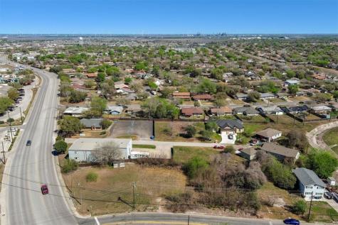 1011 W Broadway Avenue Portland TX 78374