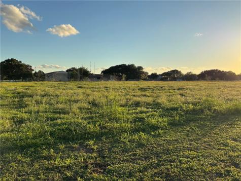 302 W Fannin Street Refugio TX 78377