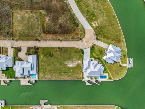 1029 Fiji Drive Rockport TX 78382