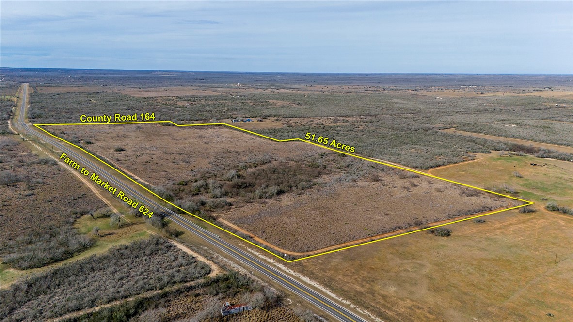 124 County Road 164 George West TX 78022