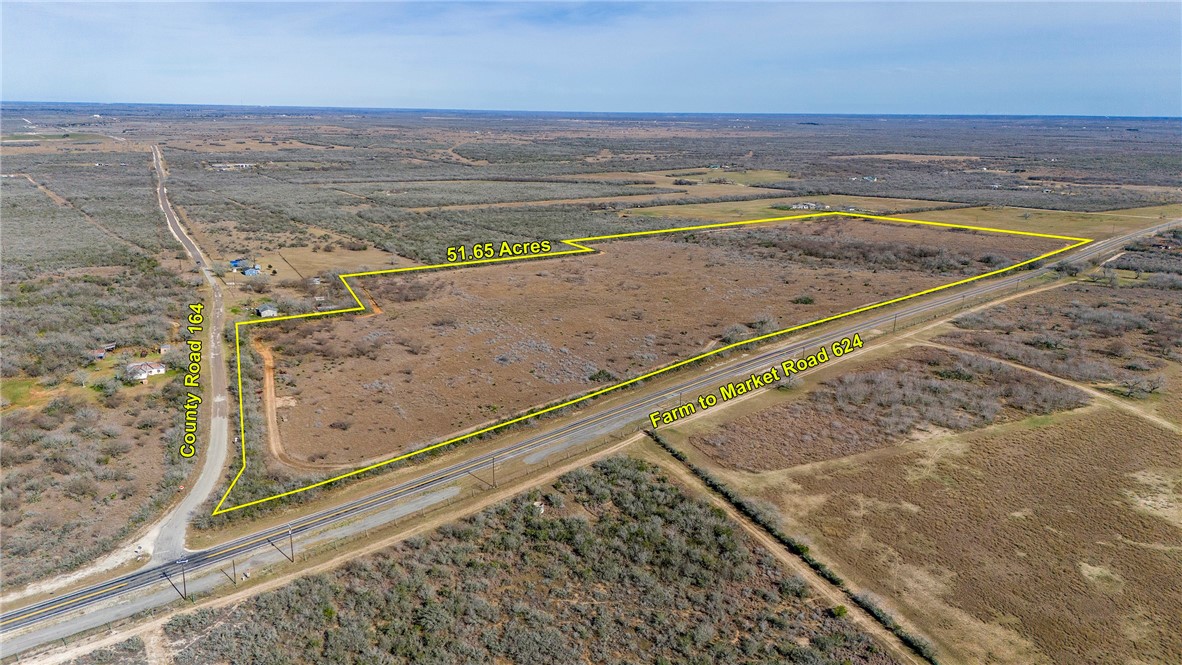 124 County Road 164 George West TX 78022