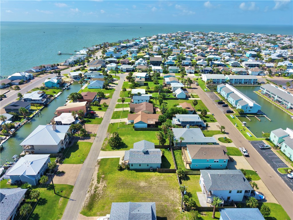 20 Nassau Drive Rockport TX 78382