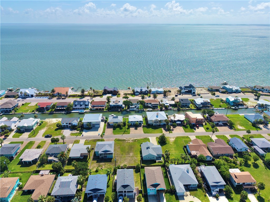 20 Nassau Drive Rockport TX 78382