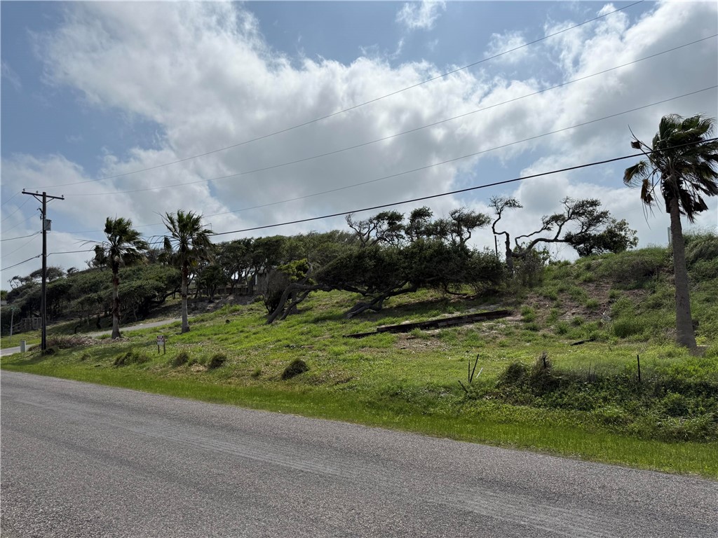 102 Bay Road Rockport TX 78382